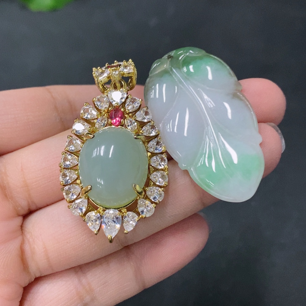 F20292706 Jadeite Pendant Non-gold Inlaid