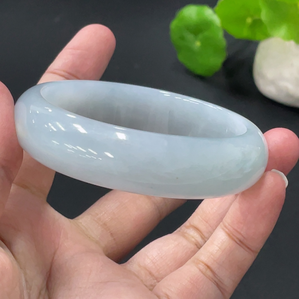 F34018663 Jadeite Round Bangle, Total Weight Approx. 67.9g, Size 57.4