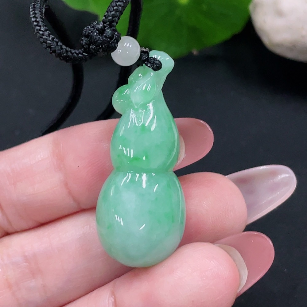 F34032097 Jadeite Gourd Pendant Total Weight Approx. 13.4g (Including Rope Weight)