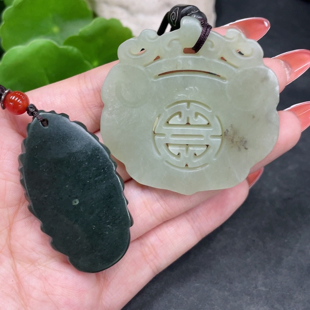H34980167 Hetian Jade Pendant Guanyin + Ruyi Lock