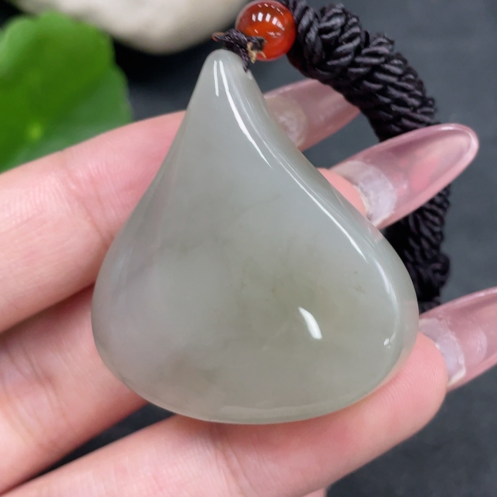 H33945092 Hetian Jade Pendant Free Form