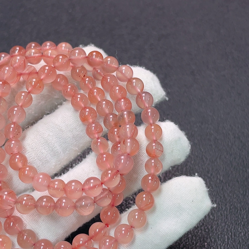 C34949611 South Red Agate Bead Necklace with Visible Organic Matter, Total Weight Approx. 37.5g, Bead Size Around 6mm