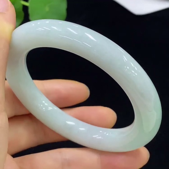 F35095150 Jadeite Round Bangle Size 56.8 Total Weight Approx. 68.04g