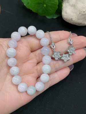F34982045 Jadeite Bracelet + Necklace Sell as a Lot (Non-Gold Inlaid)