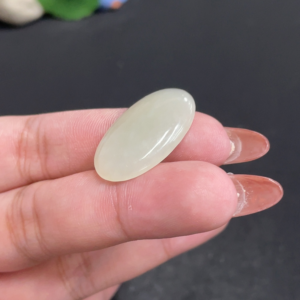 H34011439 Hetian Jade cabochon, total weight approx. 3.2g
