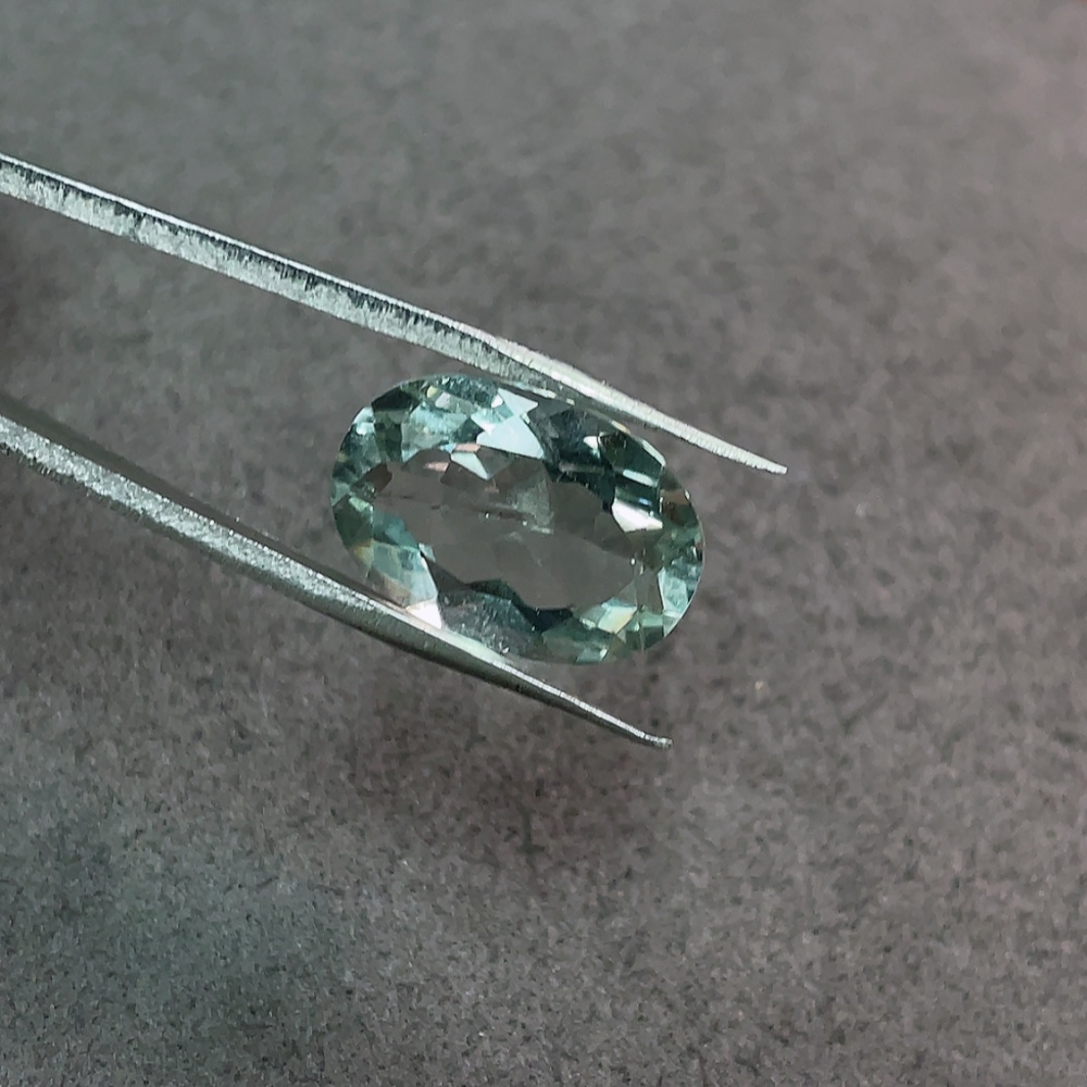 C32817384 Crystal Rough Stone Total Weight Approx. 6.34 Carats