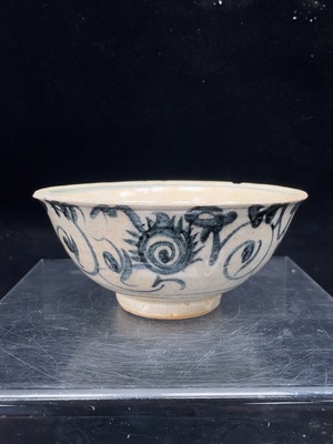 W33843852 Porcelain Ming Dynasty Blue and White Flower Bowl (subject to actual item)
