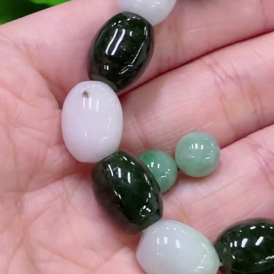 F33943530 Jadeite Bracelet + Beads Approx. 10.4mm