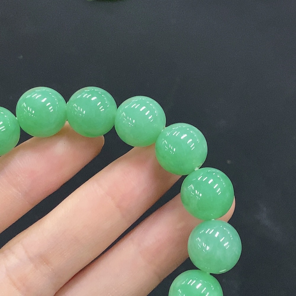 F33866627 Jadeite Bracelet Card 11.8mm Approx. Total Weight About 50.12g