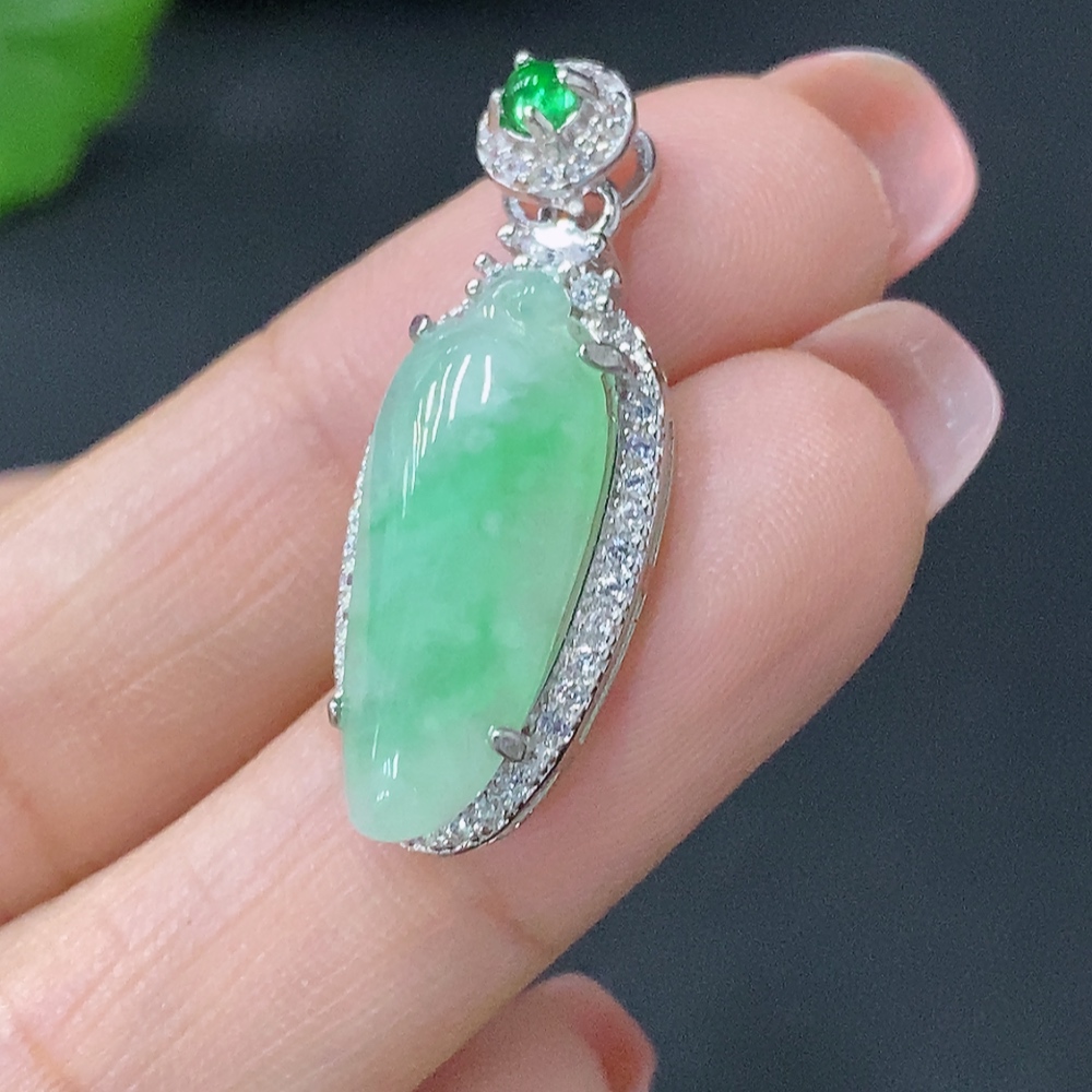 F27116405 Jadeite Inlaid Blessing Melon Pendant Non-Gold Matching Beads Non-Grade A Total Weight Approx. 2.69g