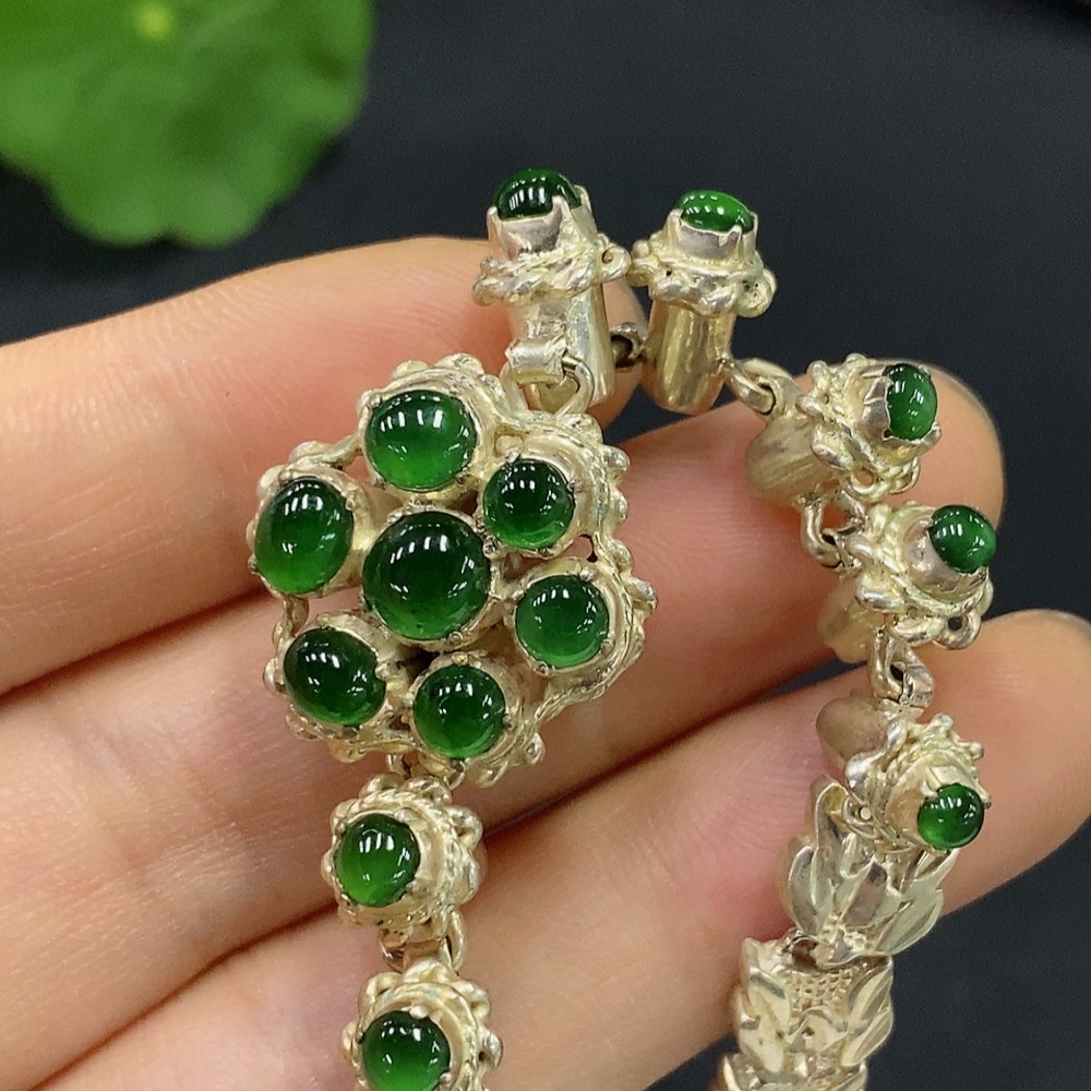 F17934002 Jadeite Cabochon Sell as a Lot (Not Gold Inlaid) Total Weight 20.538g