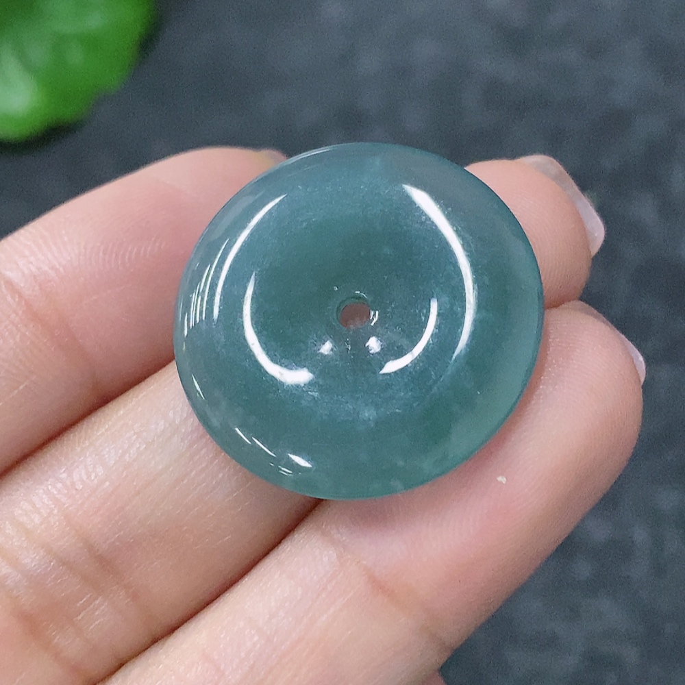 F34998704 Jadeite Pendant Peace Buckle Total Weight Approx. 4.53g
