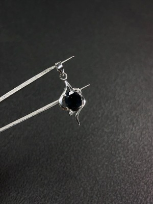 C32719008 Sapphire Pendant Non-Gold Total Weight Approx. 1.09g