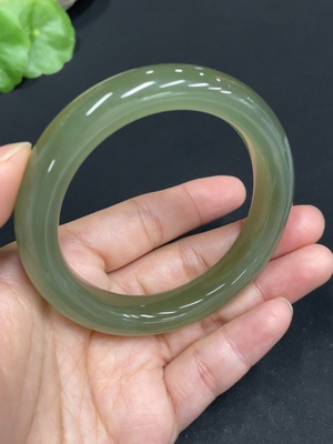 H34072459 Hetian Jade Round Bracelet Size 53.1 Total Weight Approx. 54g