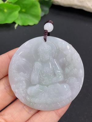 F42971083 翡翠挂件 佛牌 含绳货品总重约32.49g