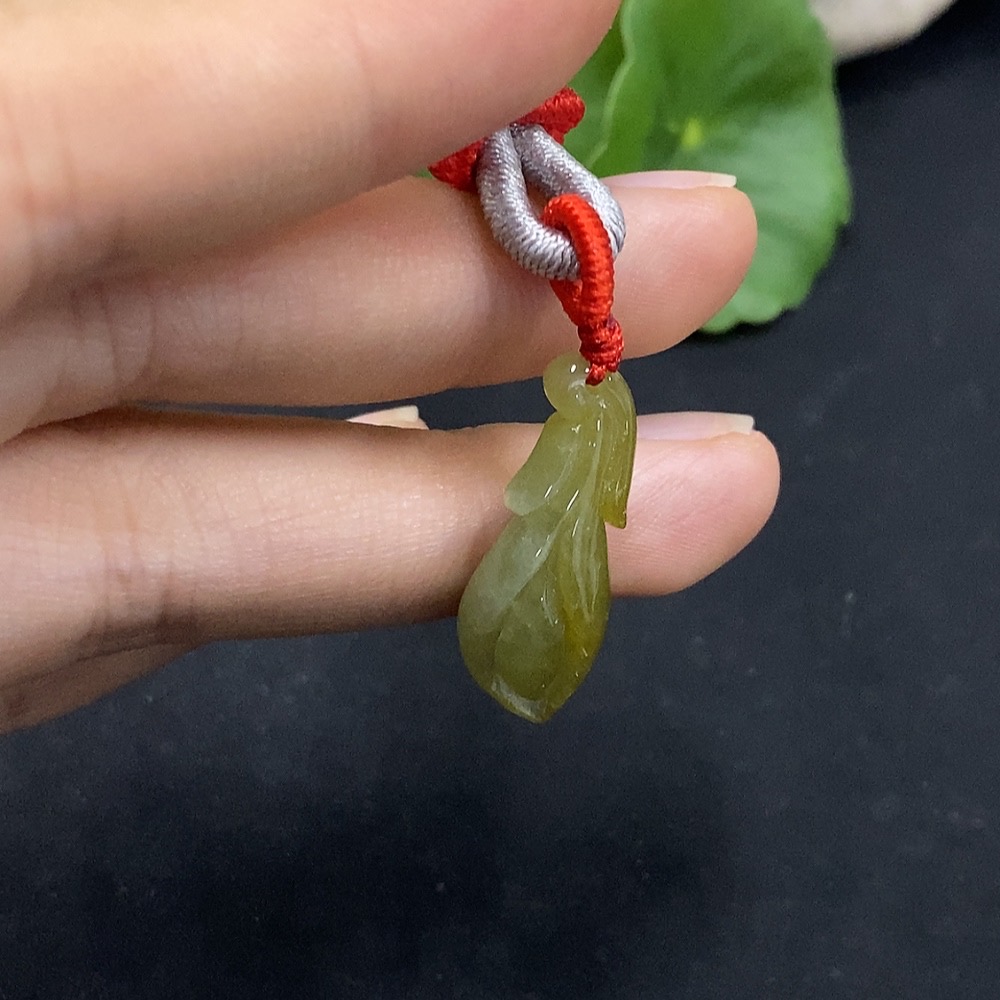 F29346355 Jadeite Magnolia Pendant Total Weight Approximately 4.6g