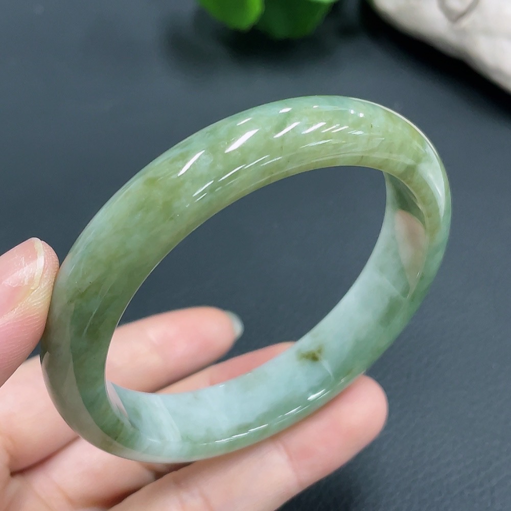 F22482090 Jadeite Bangle Size 57.8mm Total Weight 55.258g
