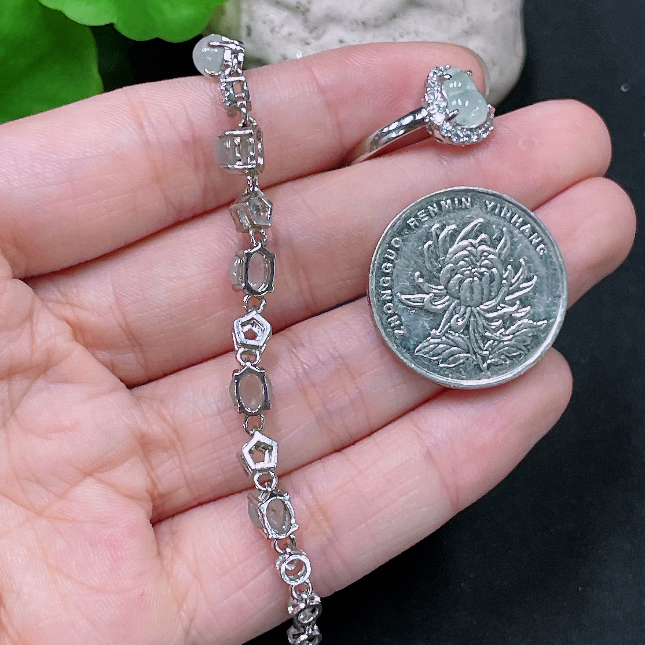 F33943542 Jadeite Cabochon Ring + Bracelet Set Non-Gold Setting Adjustable Size