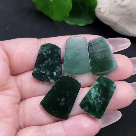 F35083299 Jadeite Plain Pendant Set Sell as a Lot
