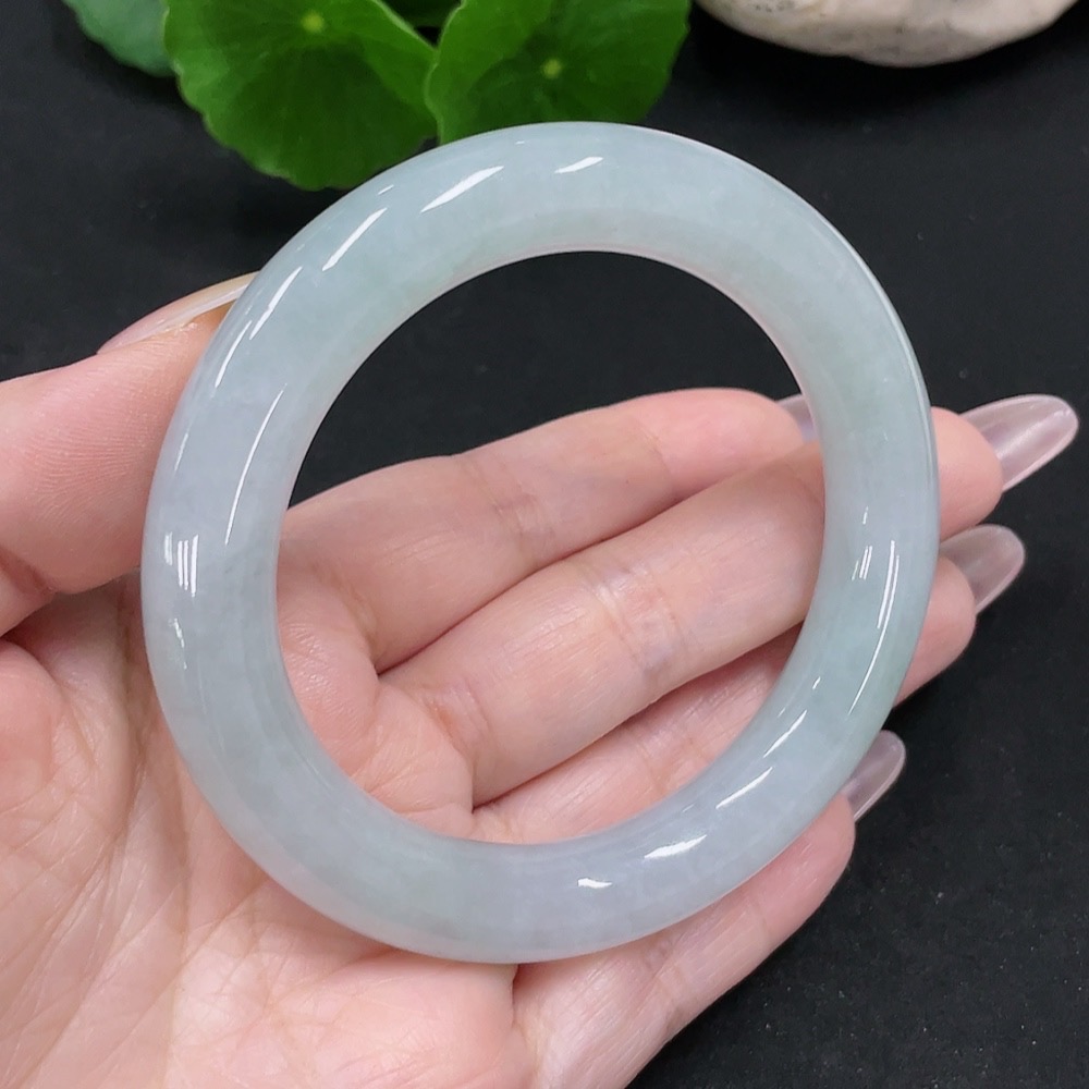 F34068207 Jadeite Round Bangle Size 55.6 Total Weight Approx. 66g