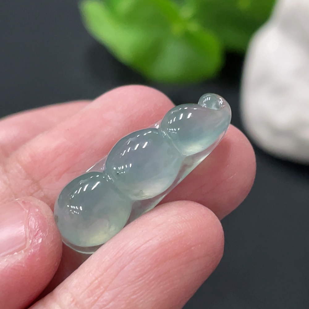 F34019547 Jadeite Fu Dou Pendant Total Weight About 3.2g