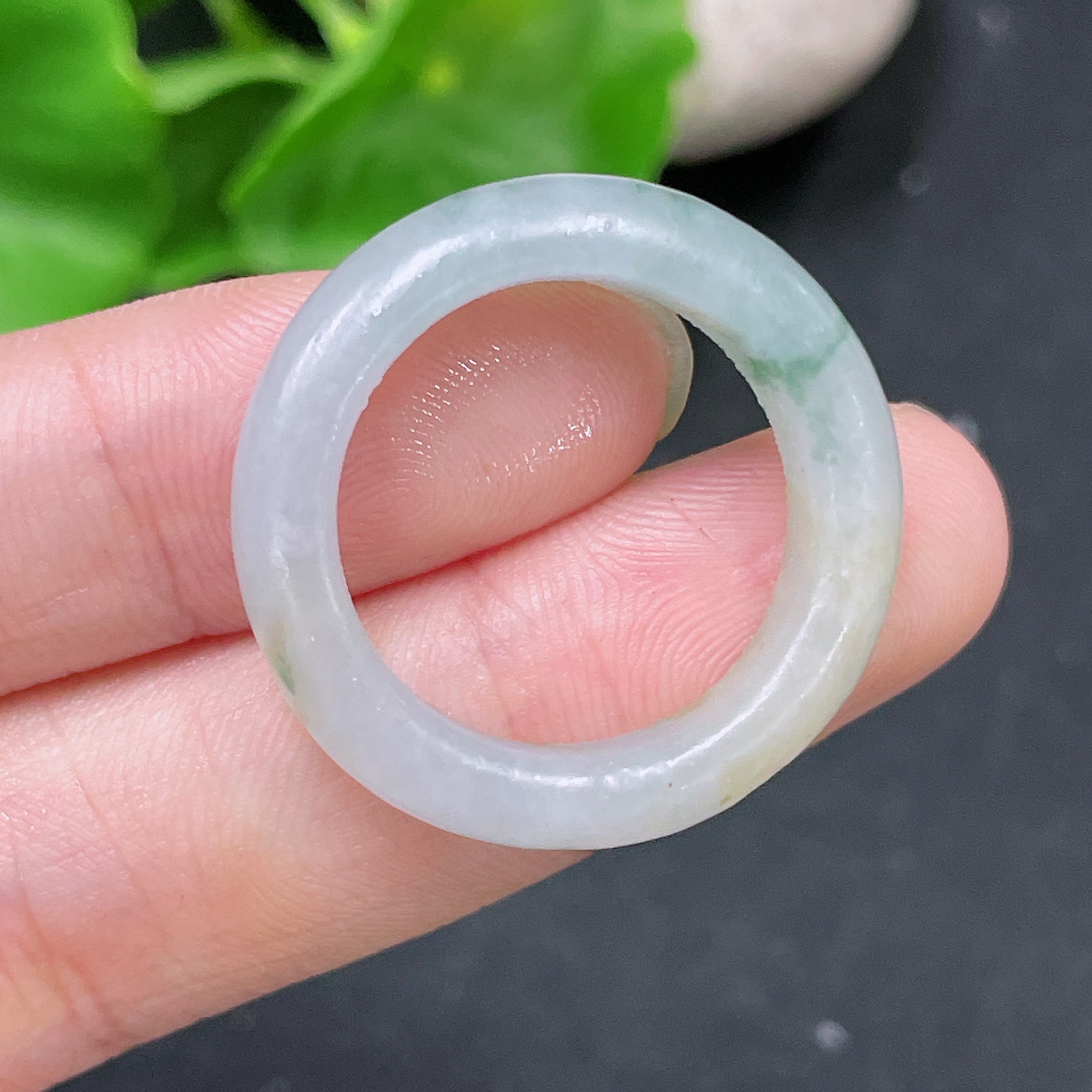 F33943956 Jadeite Unpolished Ring Total Weight Approx. 4.97g Size 20