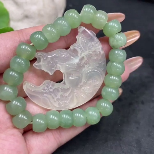 H32796764 Xiuyu (serpentine jade)