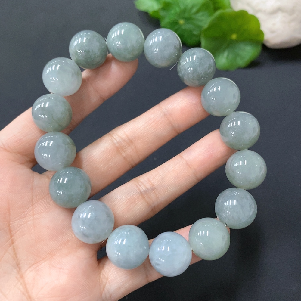 F18959394 Jadeite Bracelet Approx. 13.6mm Beads