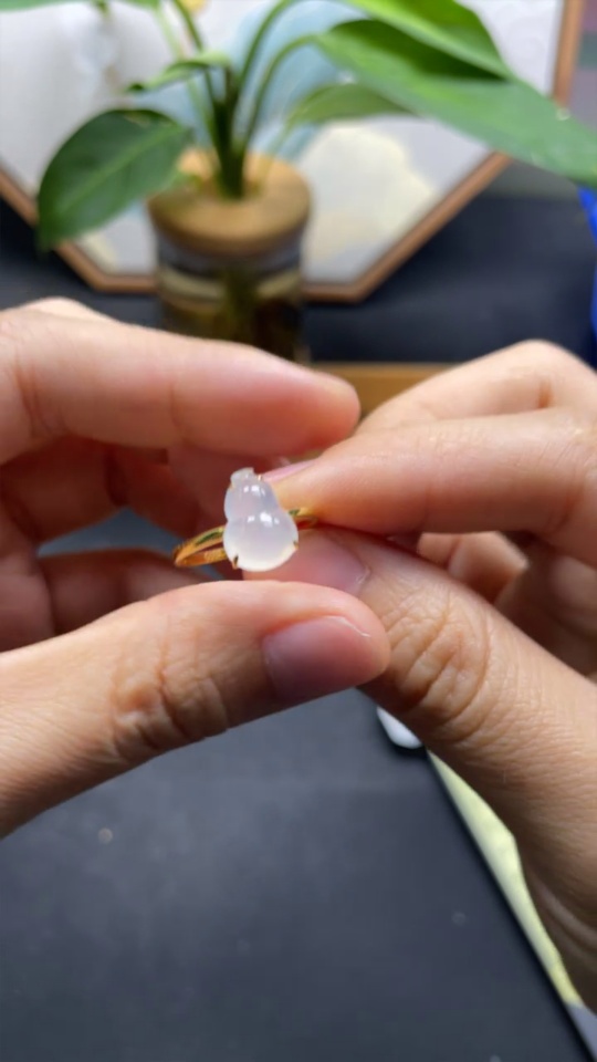 F33942004 Jadeite Gourd Inlay Ring 18k Gold Total Weight Approx.1.6g Size 12