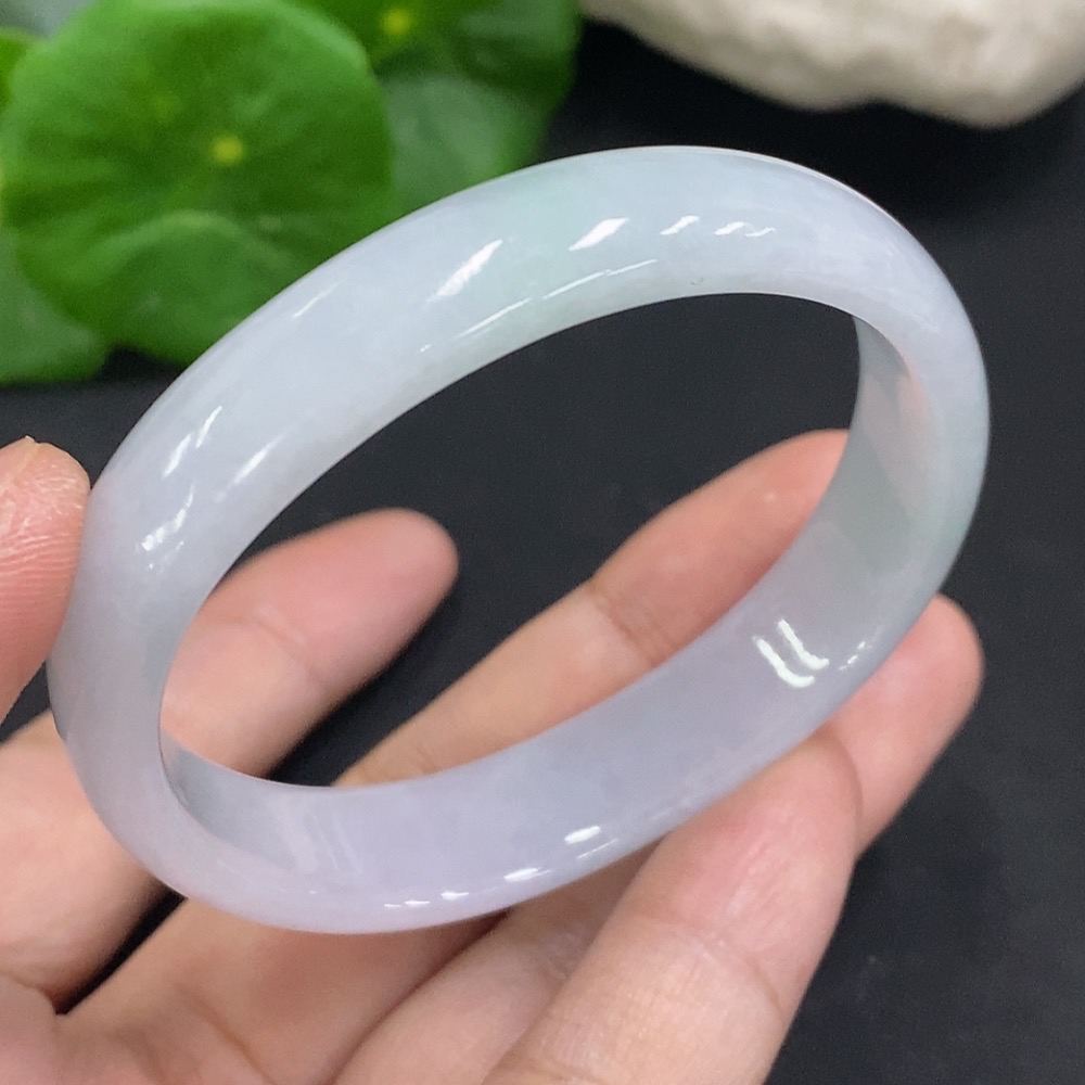 F34050698 Jadeite Concubine Bracelet, Total Weight Approx. 29.3g, Size 52.3/45.8