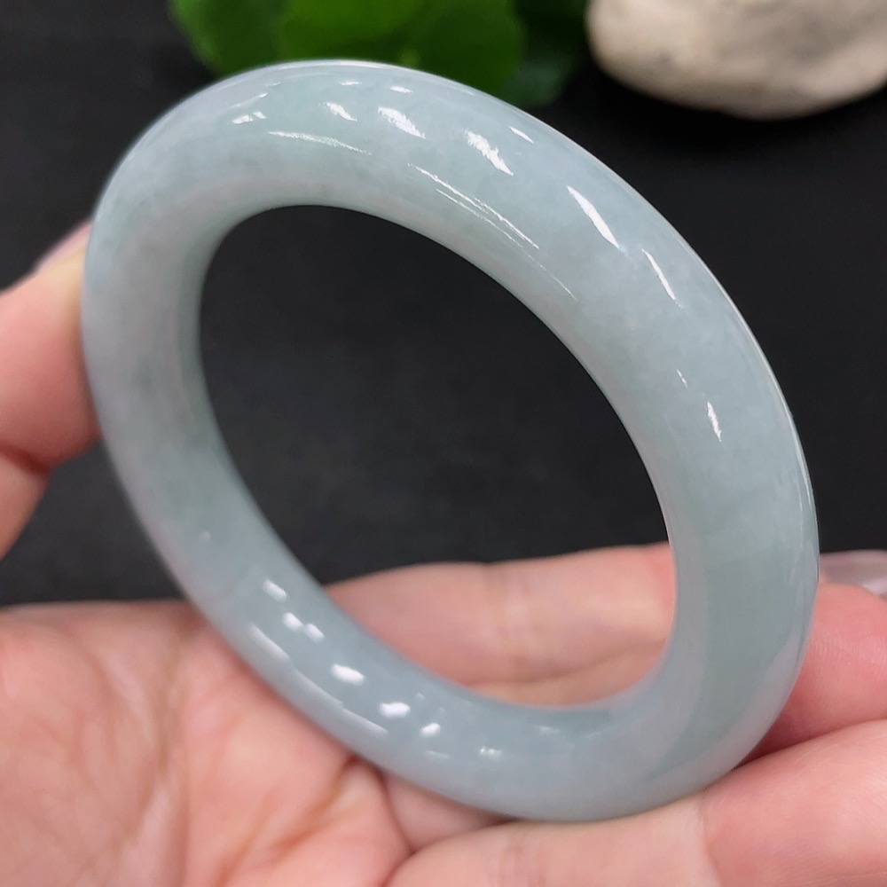 F35082341 Jadeite Round Bangle Size 55 Total Weight Approx. 66.8g