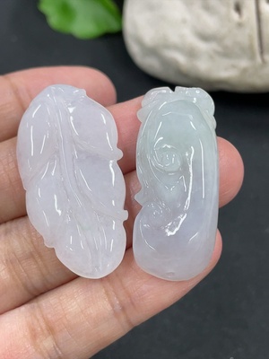 F40806799 翡翠挂件 手牌 叶子  如意 一手走