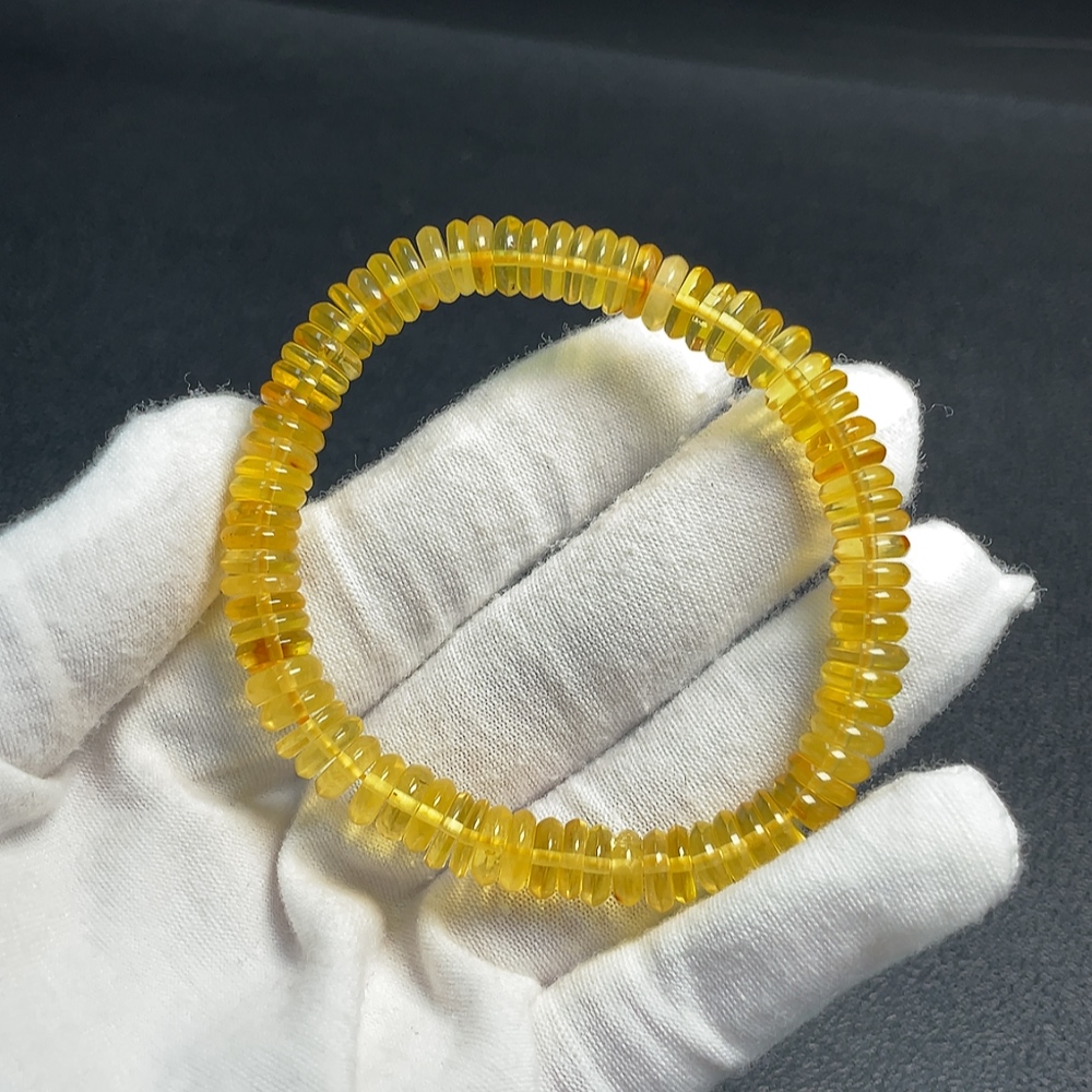 C32746267 Amber Bead Bracelet Total Weight Approx. 8.27g Size About 7.9mm