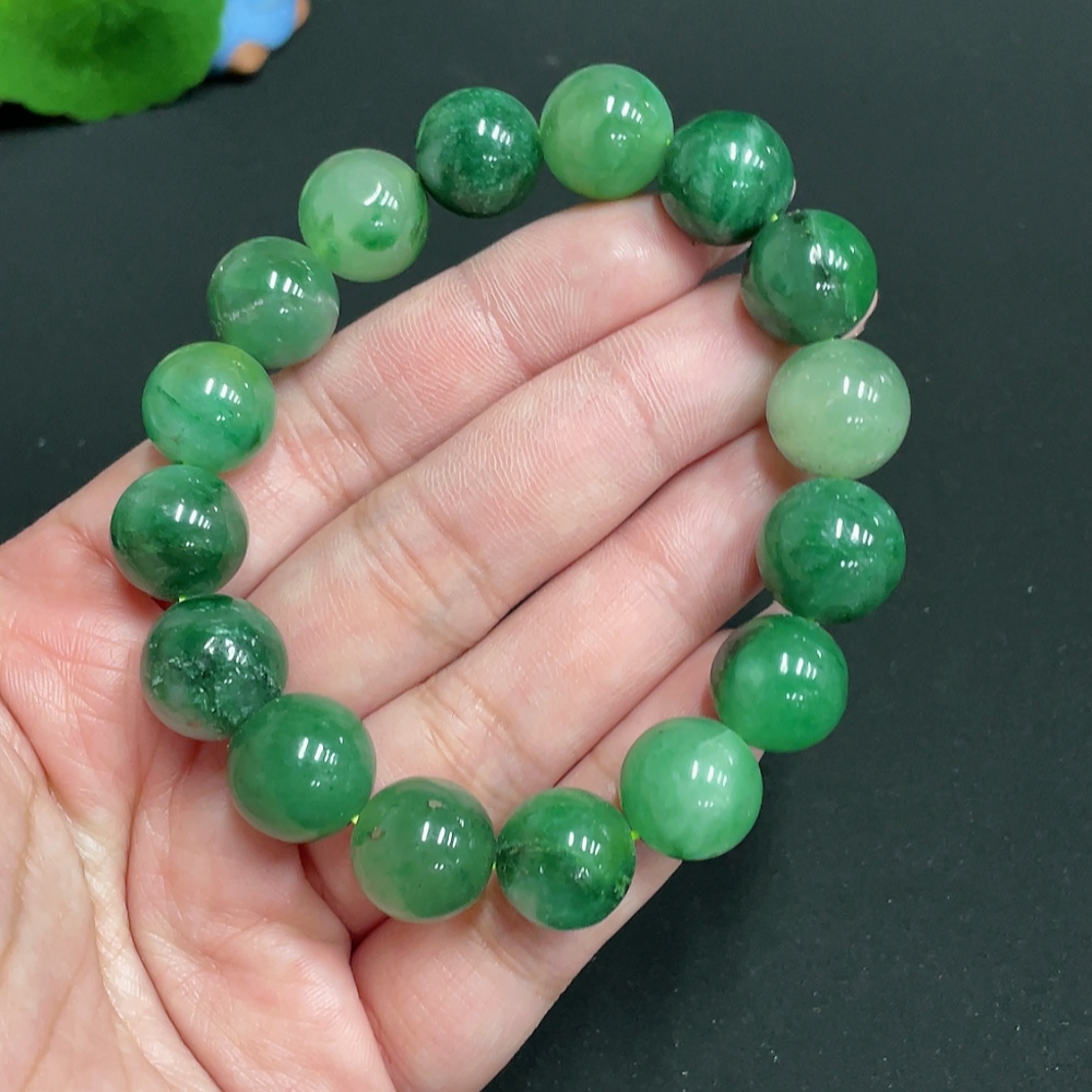 H26960424 African Emerald (Dulong Jade)