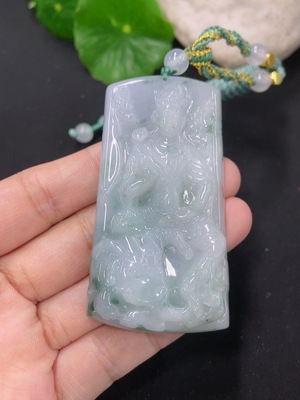 F46566162 翡翠普贤菩萨挂件 货品总重量约46.6克（含绳重）