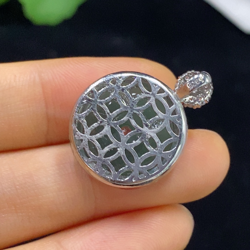 F35093808 Jadeite Peace Knot Inlaid Pendant Non-Gold Total Weight Approx. 4.2g