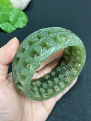 H33859869 Hetian Jade Carved Flower Bracelet Size 66 Total Weight Approx. 84.4g