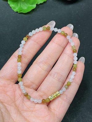 F35137692 翡翠手串 非金 货品总重约5.34g  卡3.8mm左右