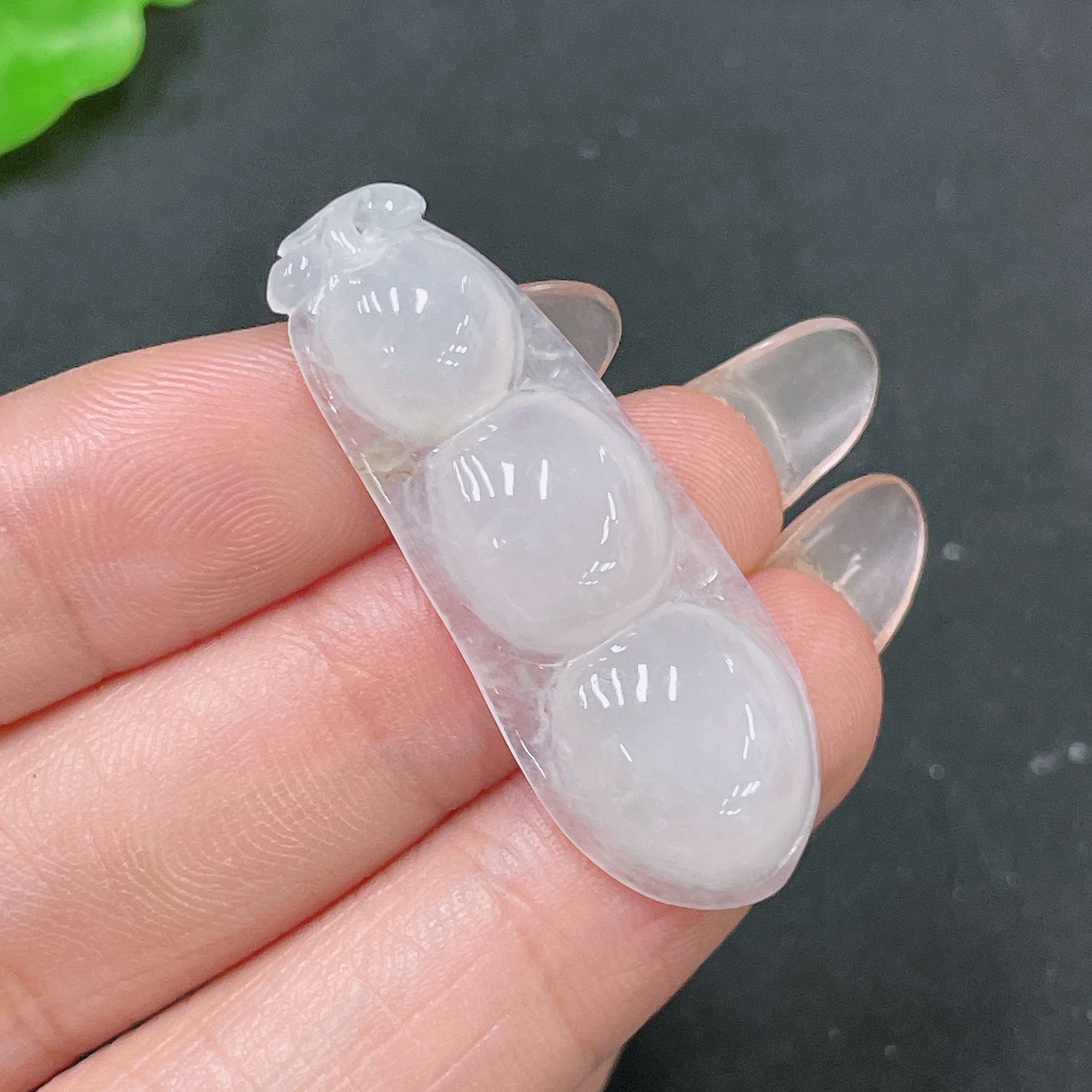 F34047634 Jadeite pendant bean total weight about 4.57g