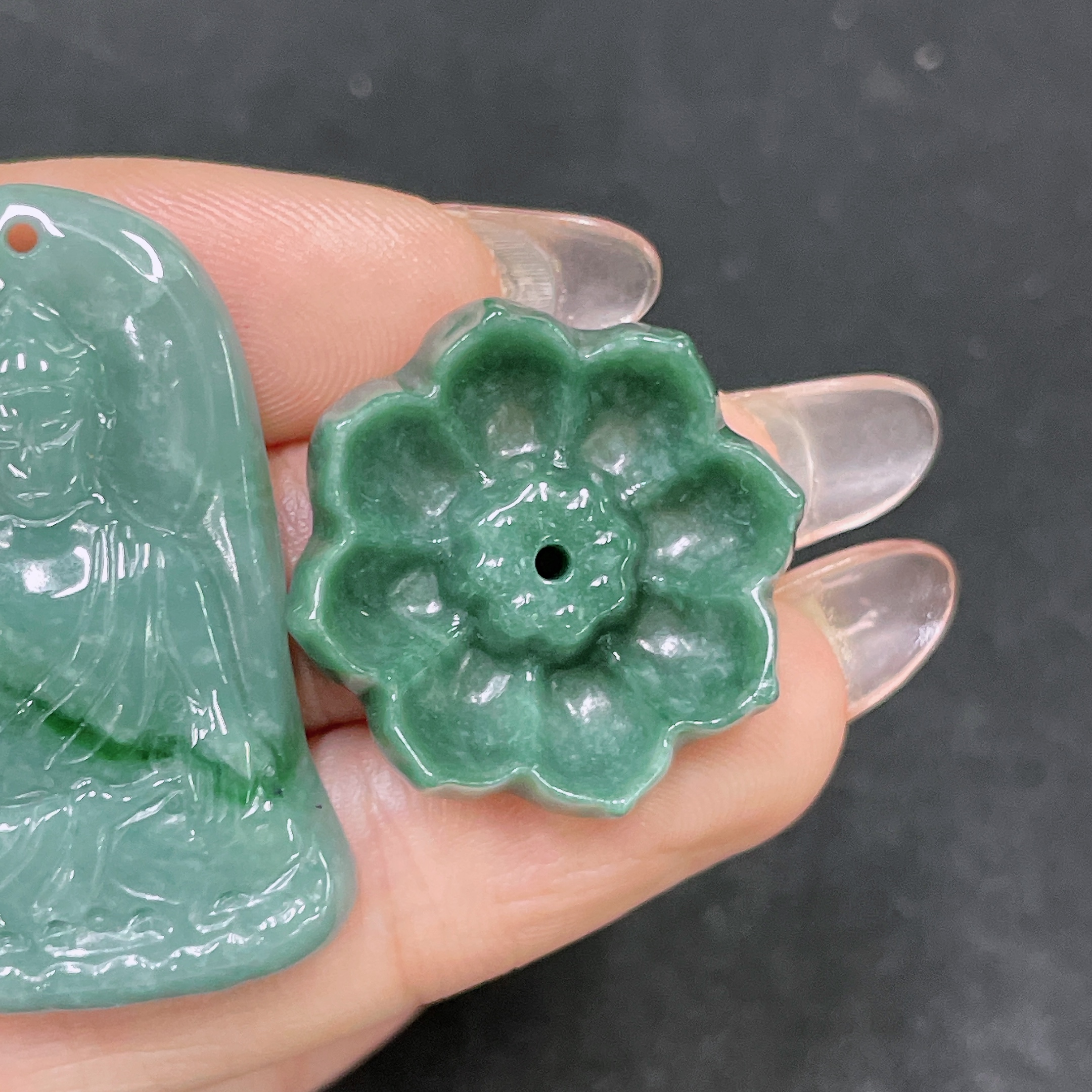 F34064710 Jadeite Pendants Sell as a Lot