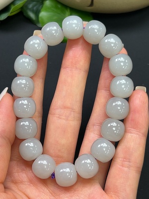 H46529264 和田玉手串 卡11.8mm 总重约48.67g
