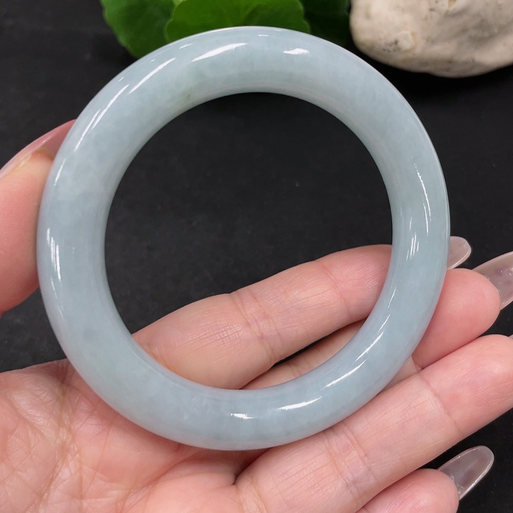 F35082341 Jadeite Round Bangle Size 55 Total Weight Approx. 66.8g