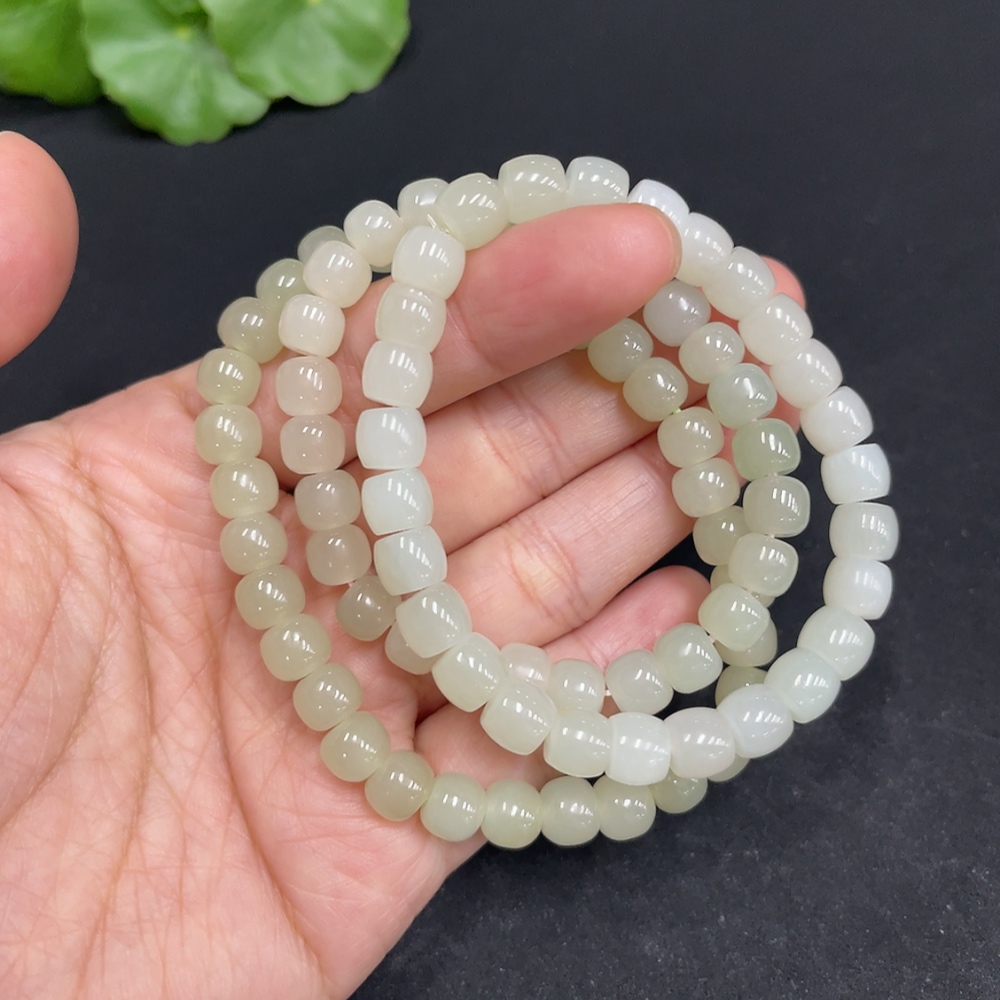 H34072105 Hetian Jade Bracelet Approx. 6.5/6.8/6.7mm Total Weight Approx. 45.5g