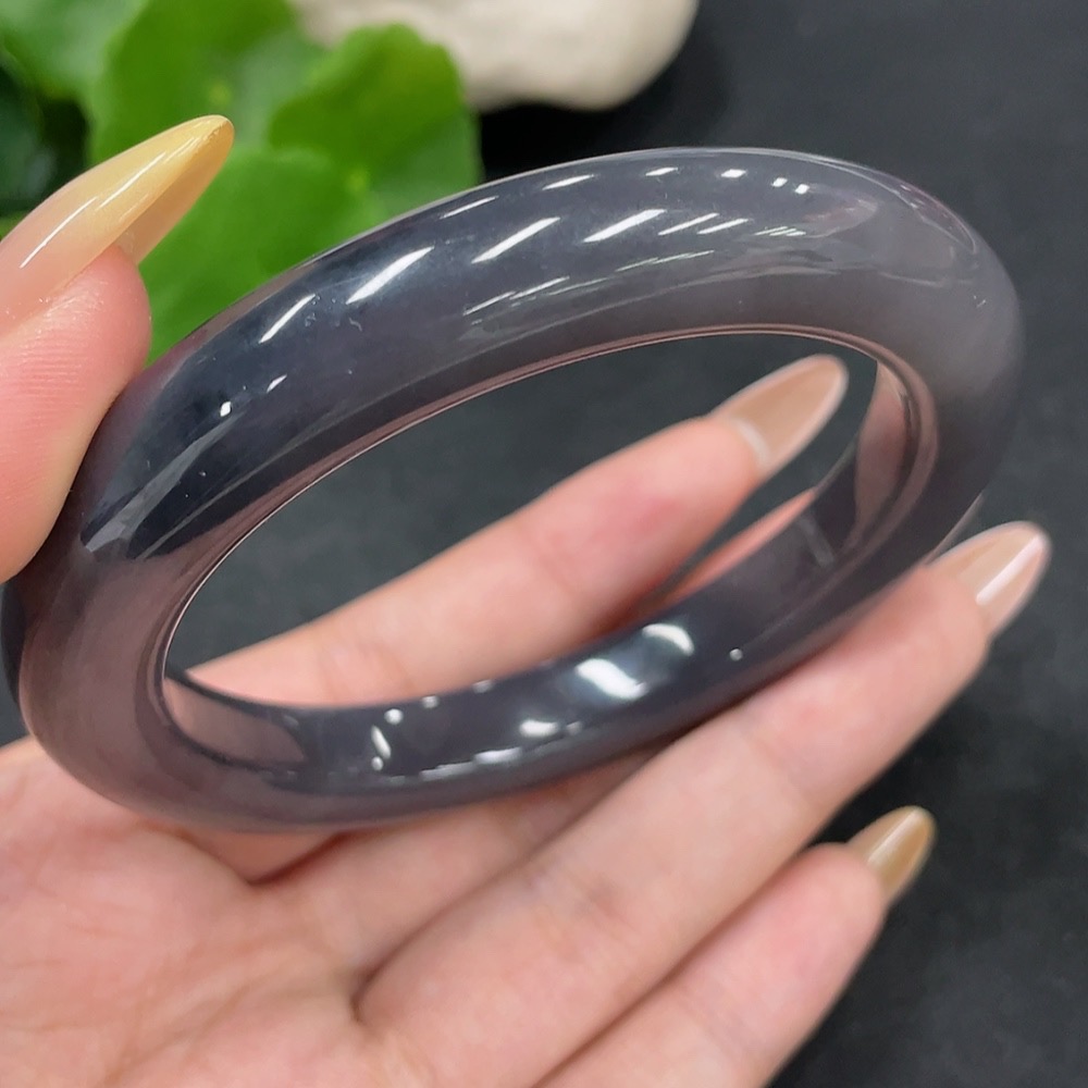 H31664486 Hetian Jade Round Bracelet Size 60.8 Total Weight Approx. 86.3g