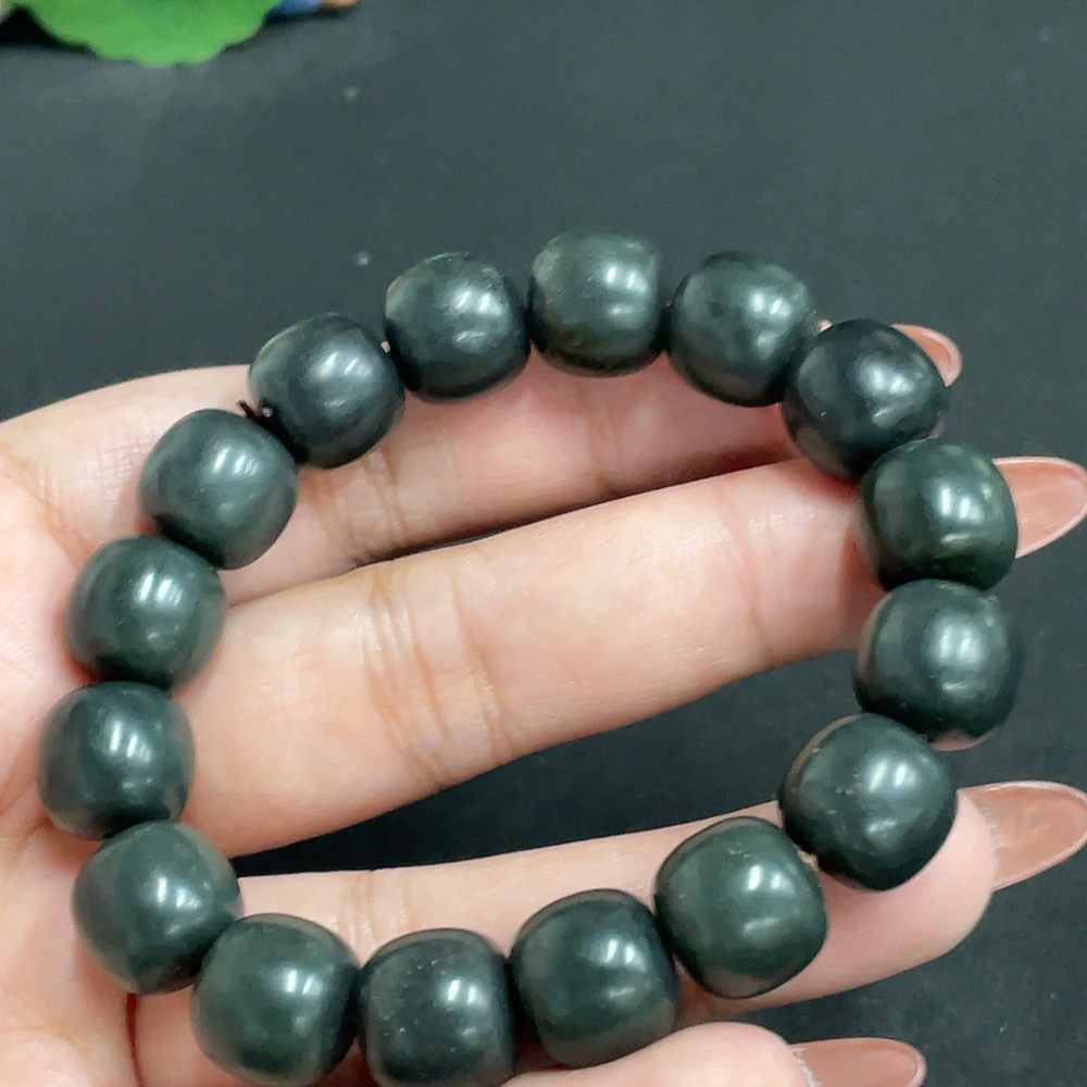 H34011037 Hetian Jade Bracelet Approx 11.7mm Total Weight Approx 47.1g