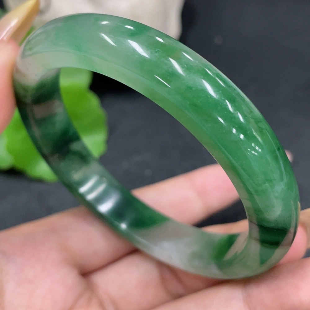 H32776686 African Emerald (Dulong Jade)