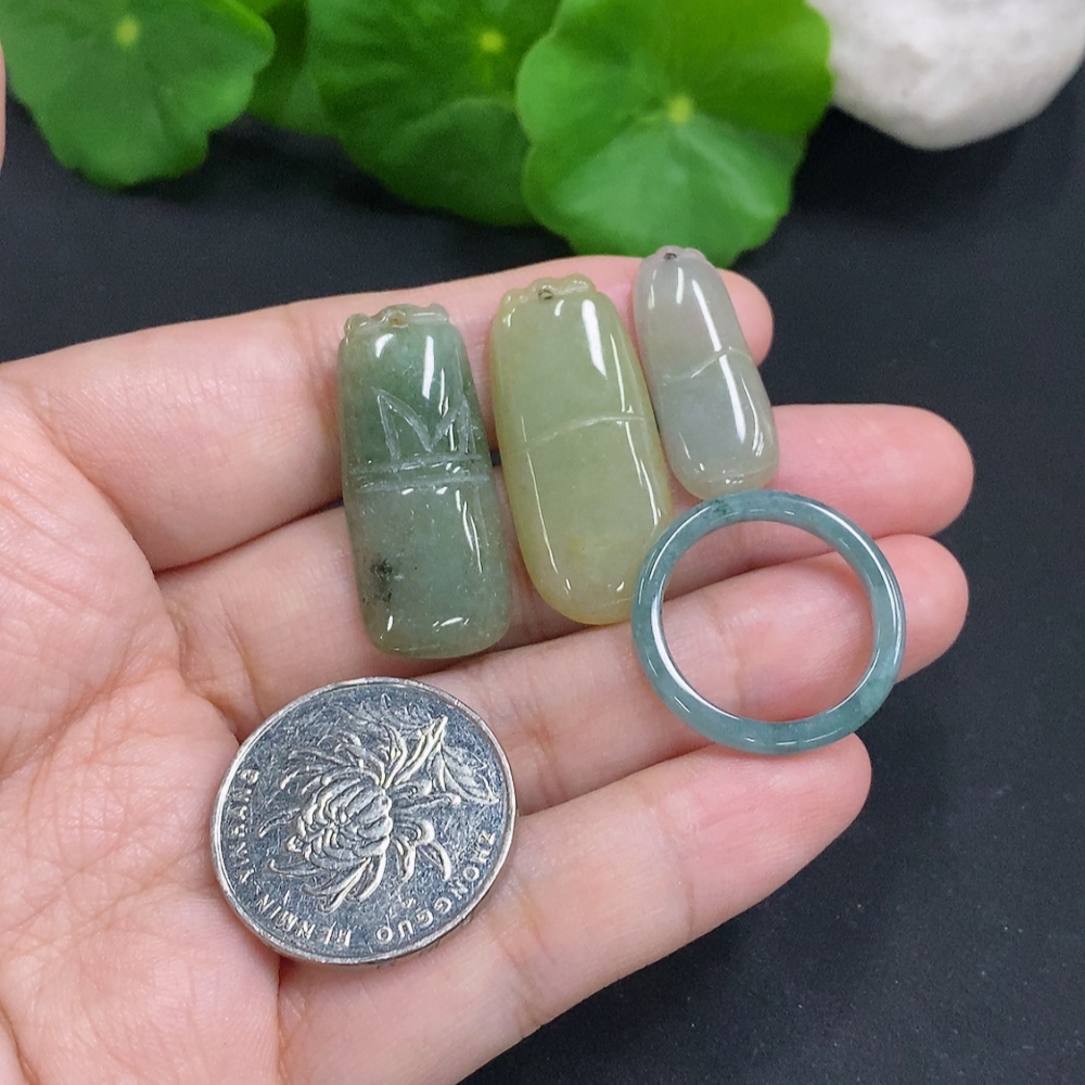 F32701258 Jadeite Pendant and Ring Sell as a Lot Size 17