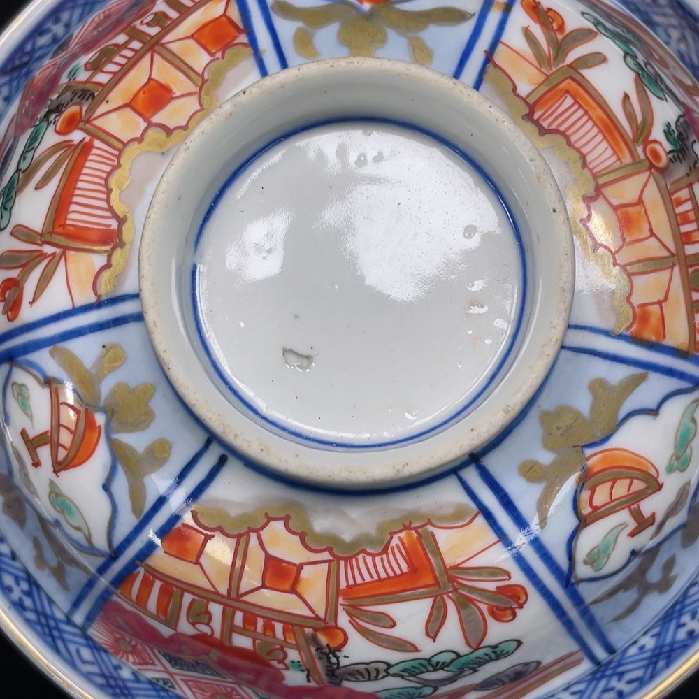 W32714812 Ceramic Undamaged Modern Painted Lidded Bowl (size as per actual item)
