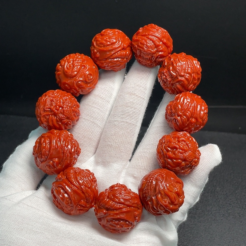 C27048747 Red Agate Bracelet with Visible Organic Matter, Total Weight Approx. 198.52g, Bead Size ~25.3mm