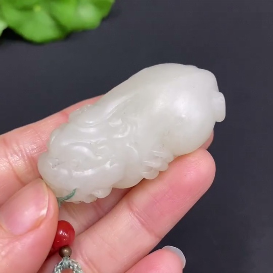 H27174735 Hetian Jade Pendant, Auspicious Beast, Total Weight approx. [with rope] 36.5g
